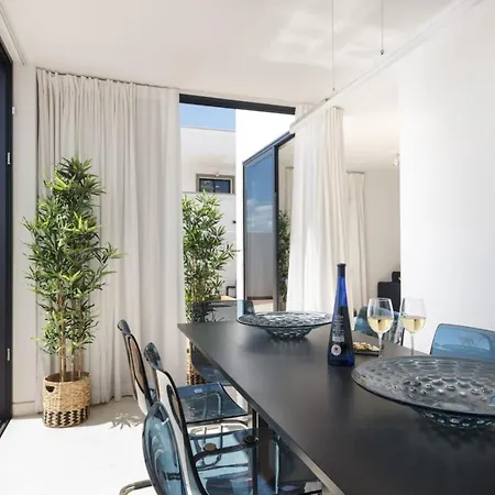 Roble Villa Yaiza