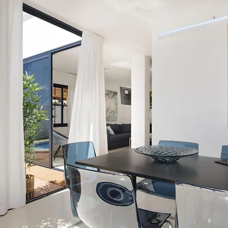 Roble Villa