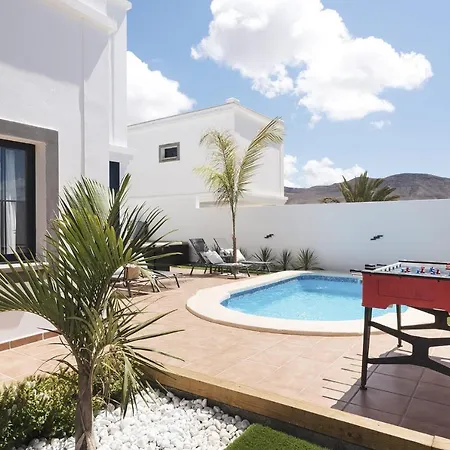 Roble ヴィラ ヤイサ