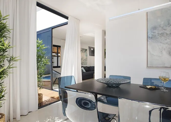 Roble Villa